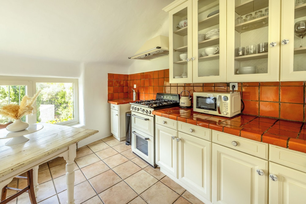 Hostellerie Du Moulin Des Oliviers 7/49