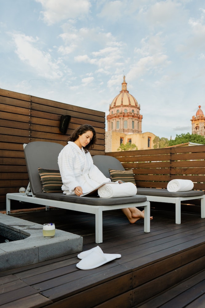 Dos Casas Boutique Hotel Spa 36/75