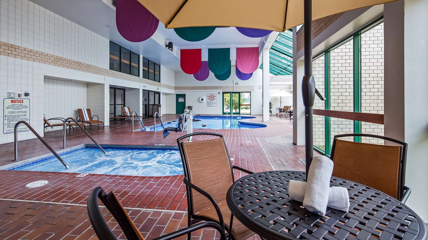Best Western East Towne Suites 20/42