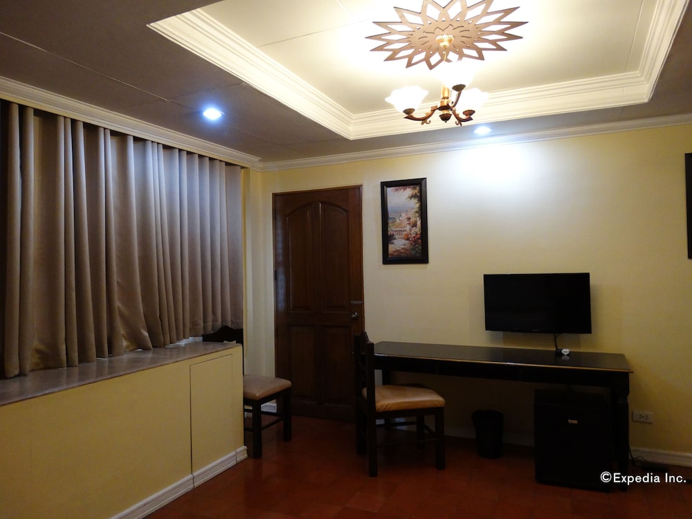 White Knight Hotel Intramuros 42/65