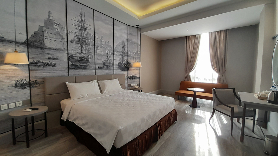 Three R Hotel 4/11
