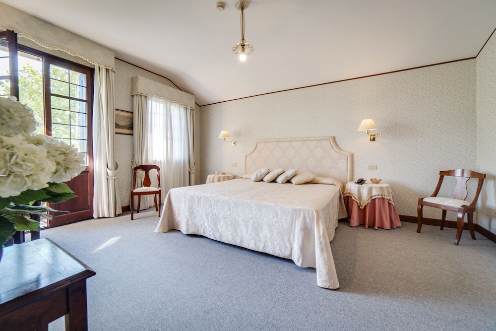 Hotel La Meridiana 24/65