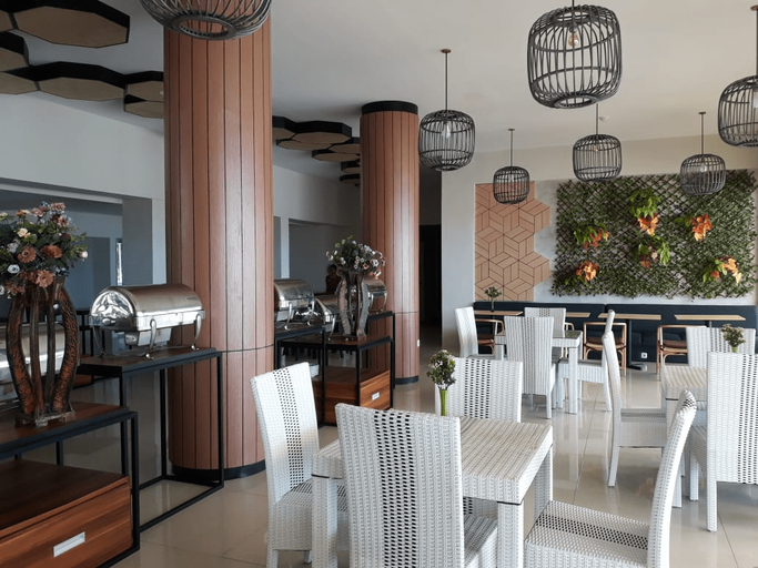 Palu Golden Hotel & Resort 7/11