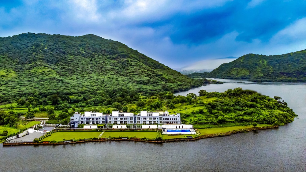 Zana Lake Resort Udaipur 36/53