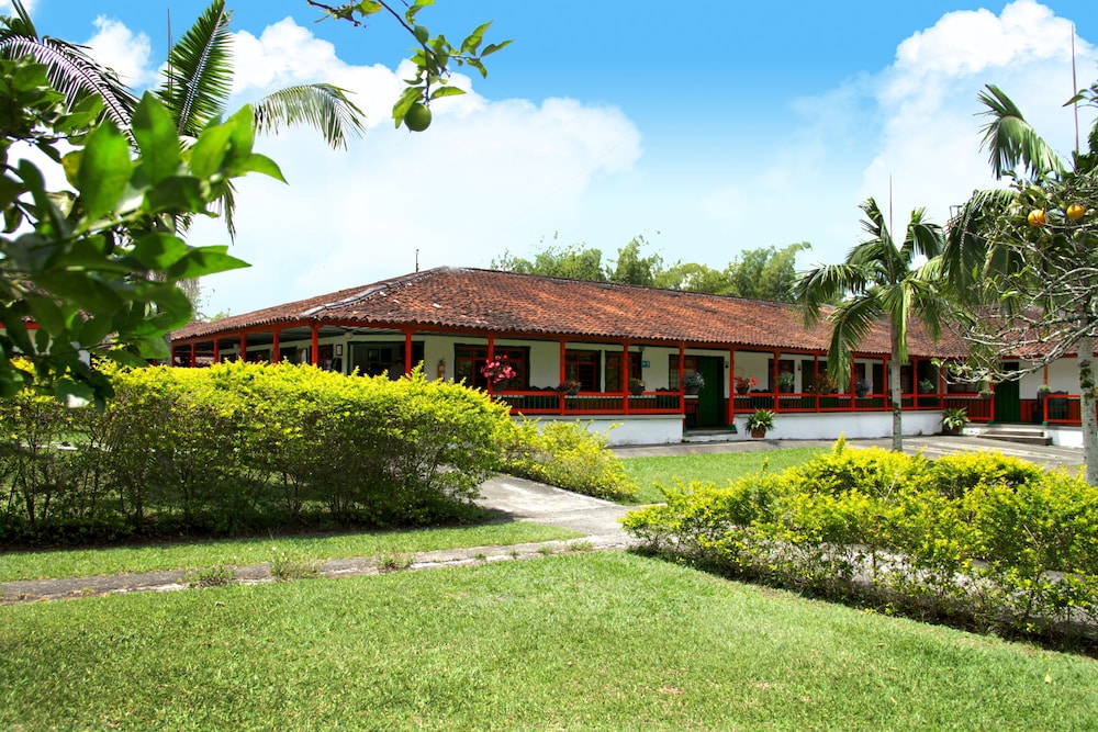 La Floresta Hotel Campestre 43/55