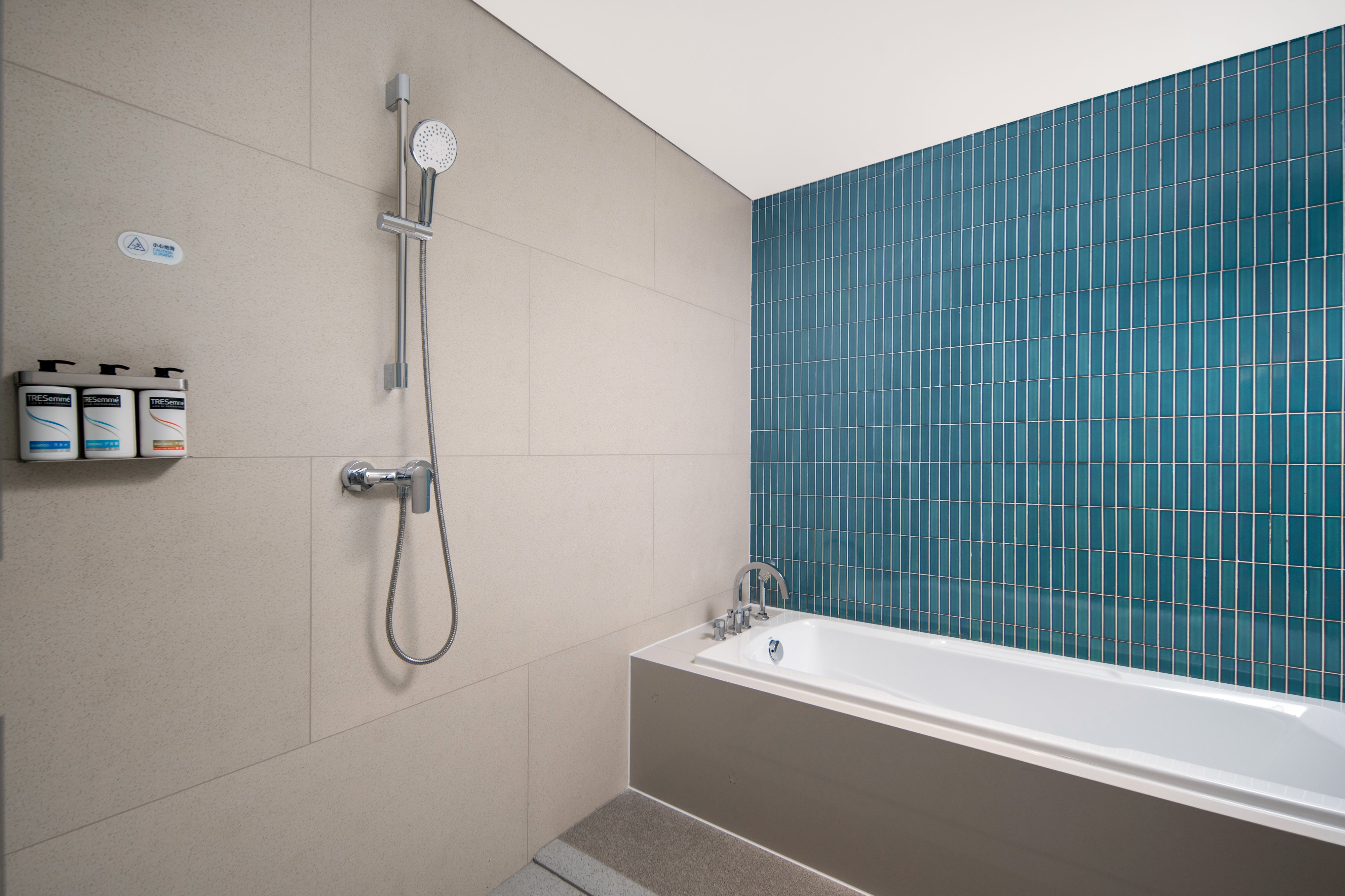 Holiday Inn Express Chongqing Tongliang 42/50