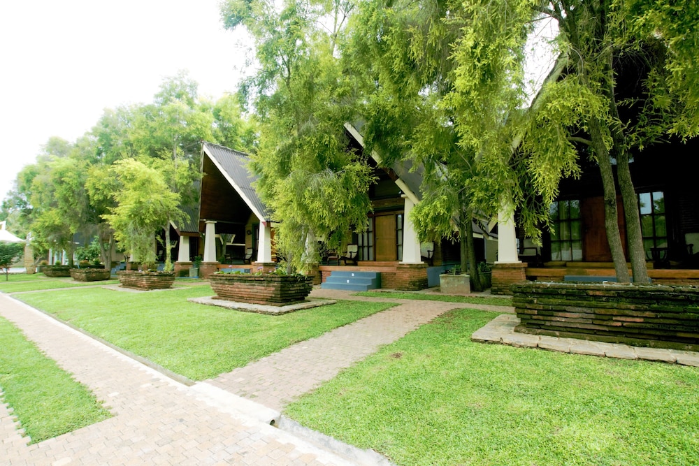 Avasta Resort And Spa 45/50