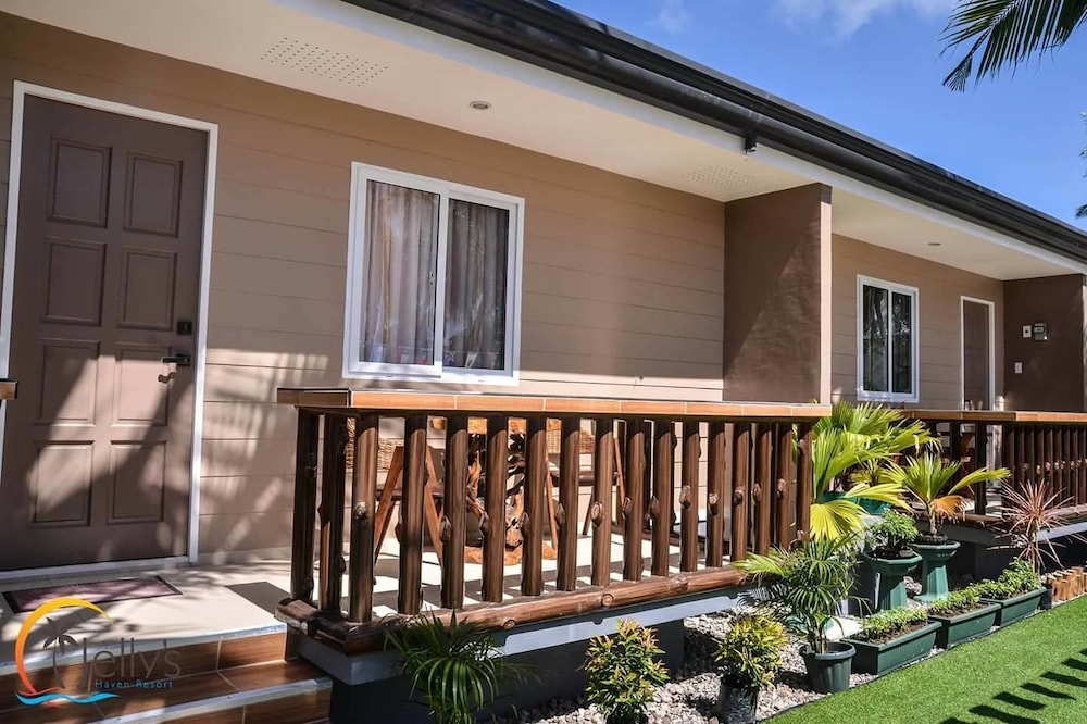 Jellys Haven Resort 2/35