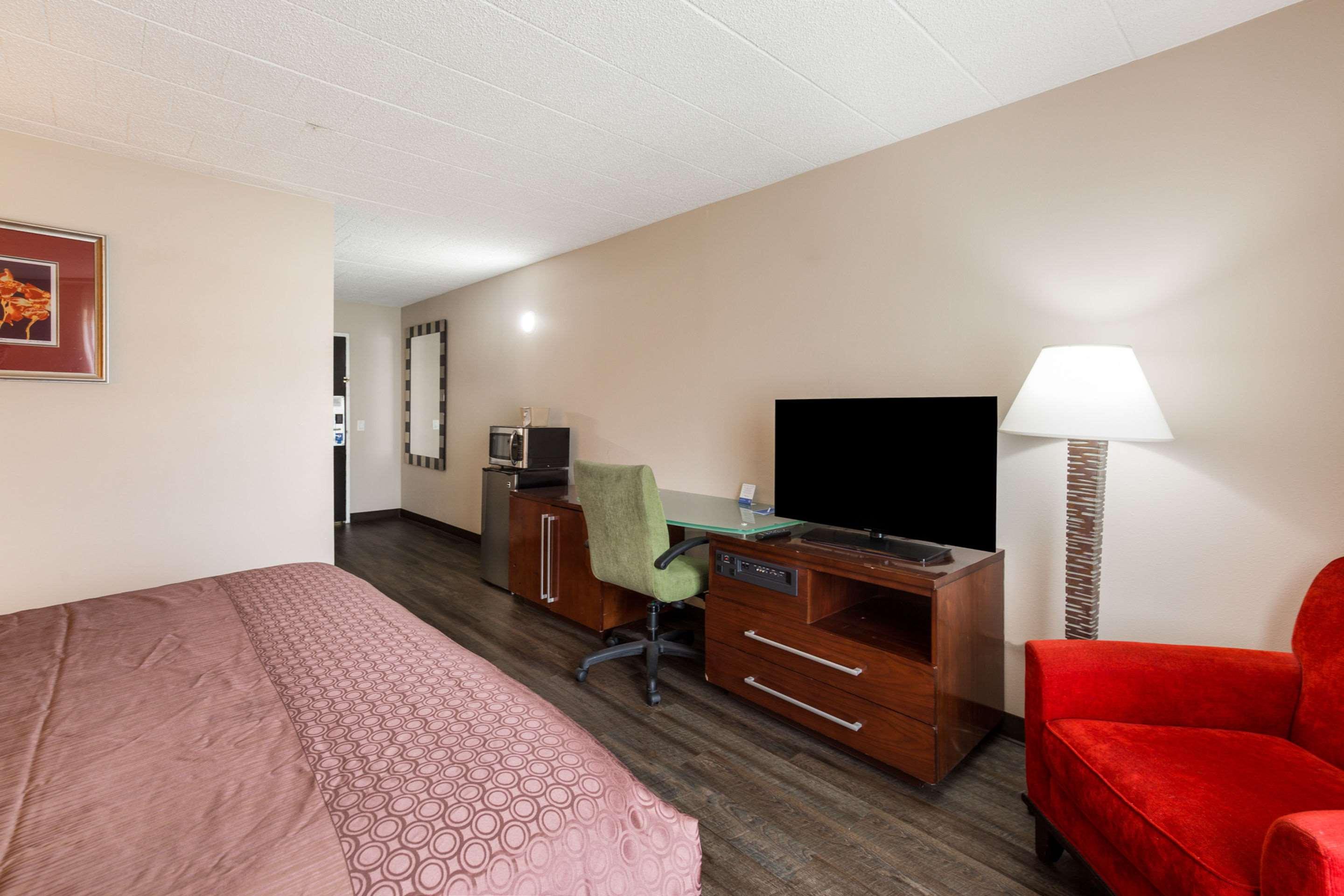 Pocono Inn At Water Gap 37/50