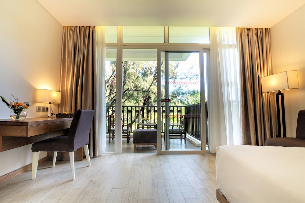 Sandy Beach Non Nuoc Resort Danang 51/75
