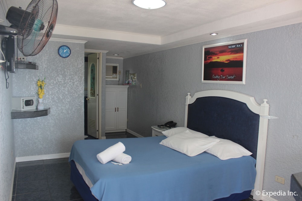 Blue Rock Beach Resort 20/67