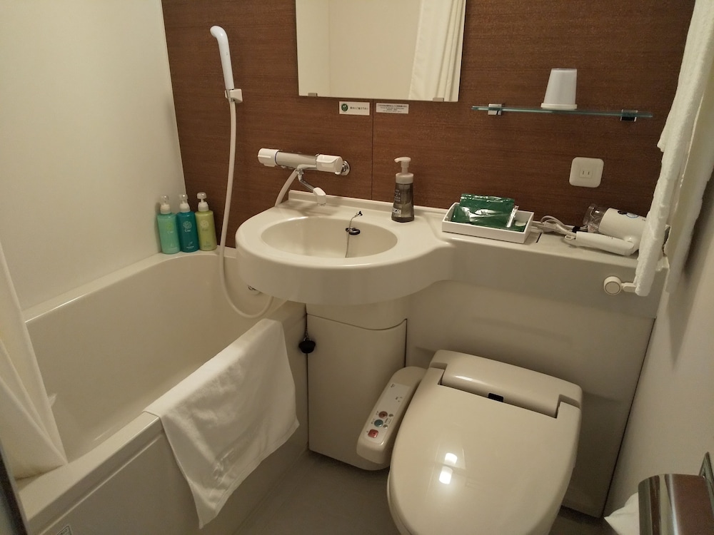 Hotel Route-Inn Mihara Ekimae 23/24