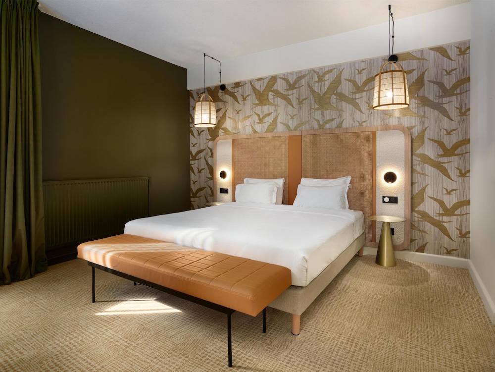 KYRIAD PRESTIGE CLERMONT FERRAND 16/76