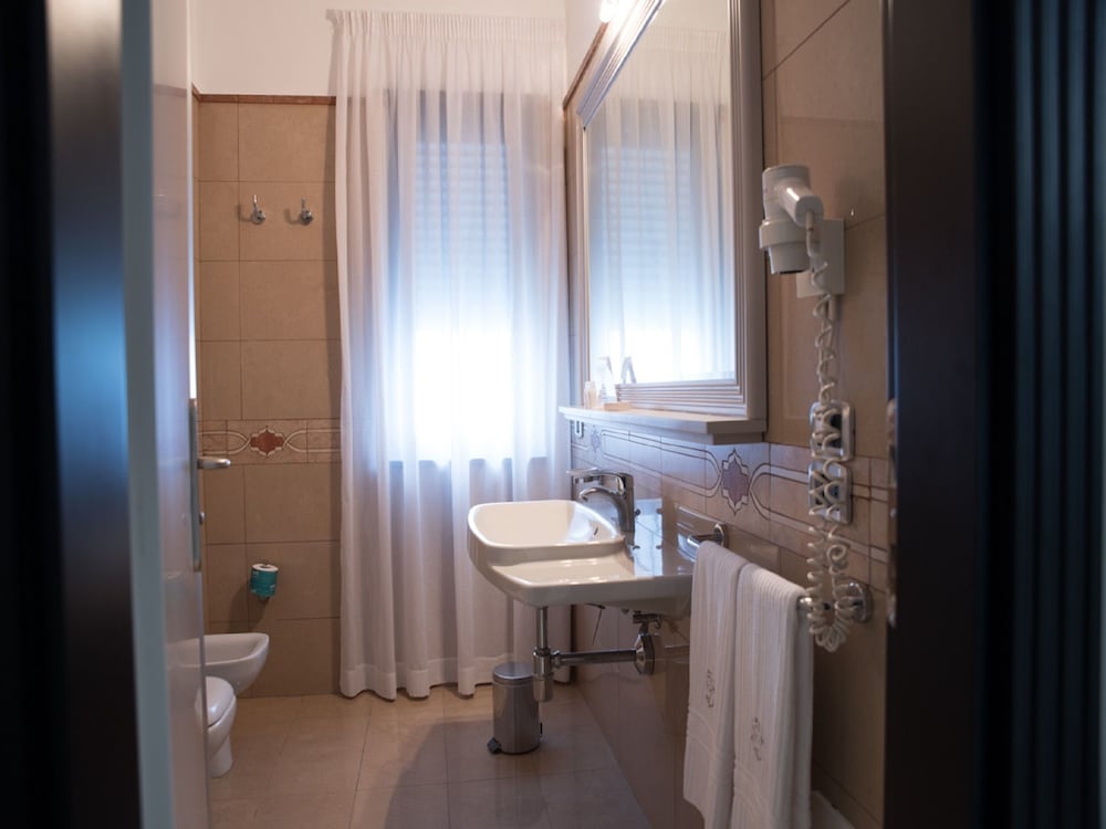 Hotel Giulia 36/74