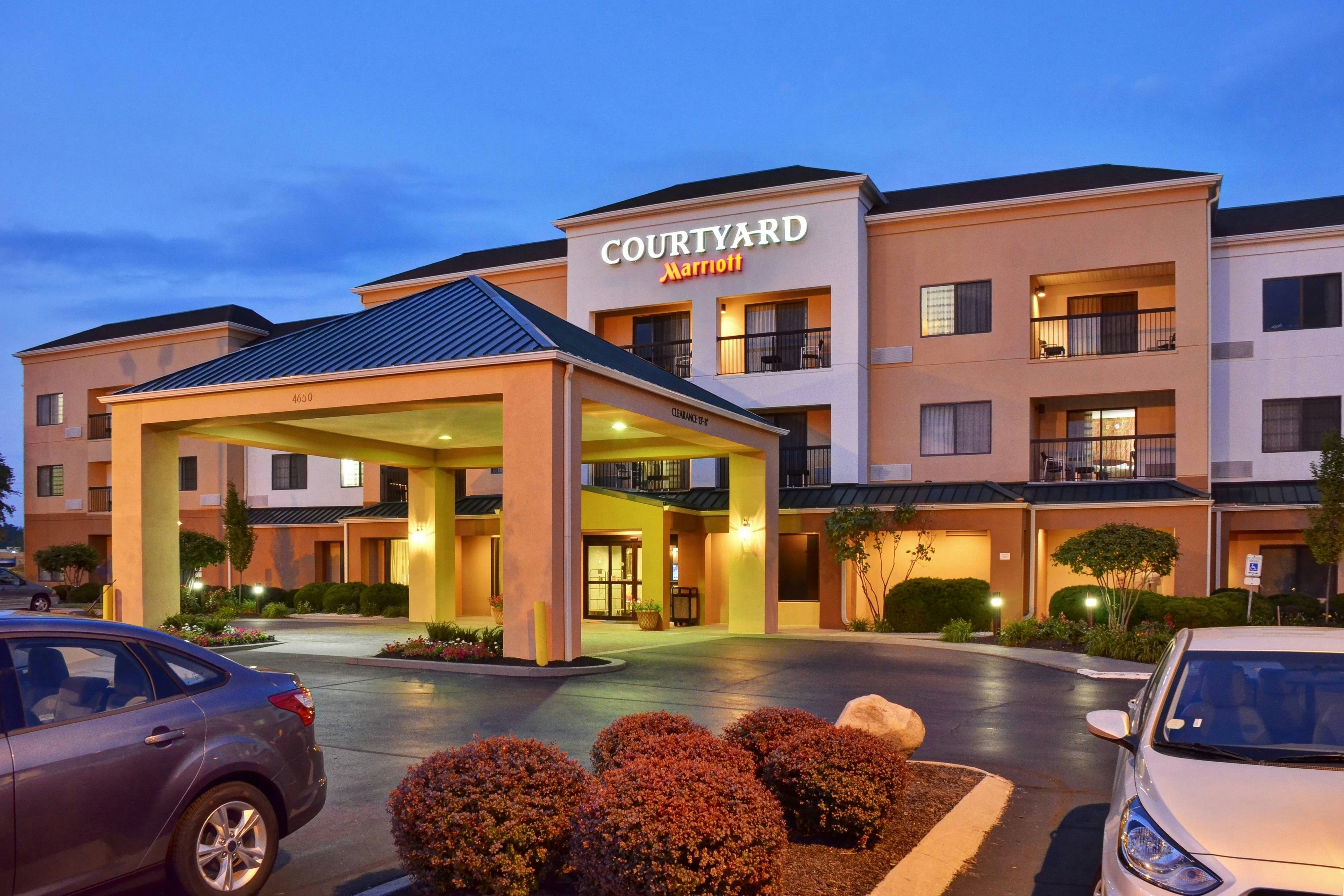 Courtyard by Marriott Indianapolis South 2/38