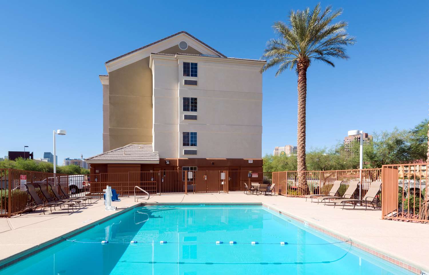 Sonesta Simply Suites Las Vegas 7/15