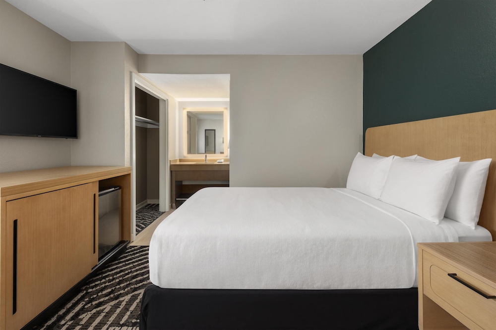 HYATT HOUSE MORRISTOWN 25/77
