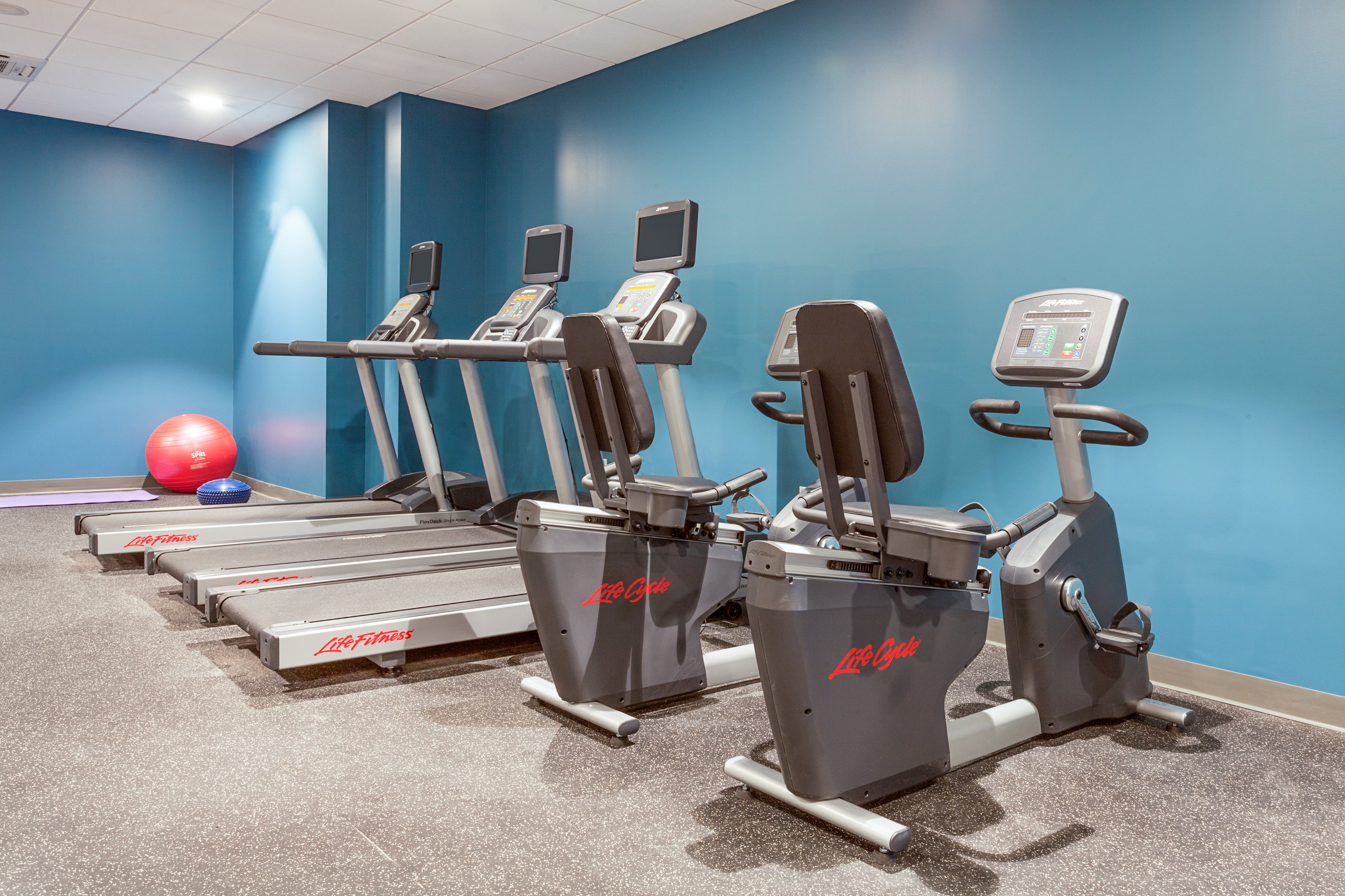 Holiday Inn Express Suites Panama City Beach 23/50