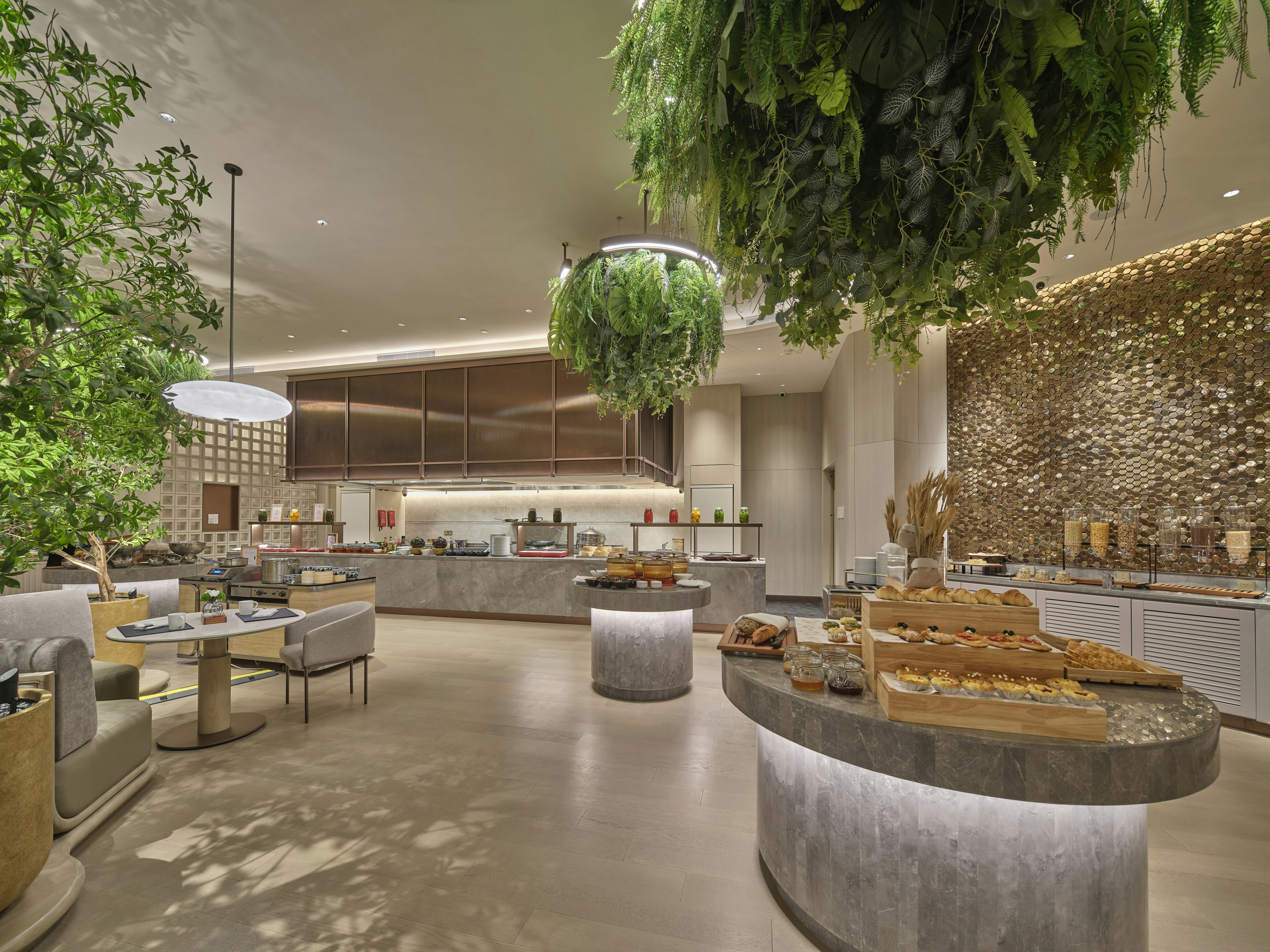The Reserve Hotel Luoyang, Curio Collection by Hilton 49/51