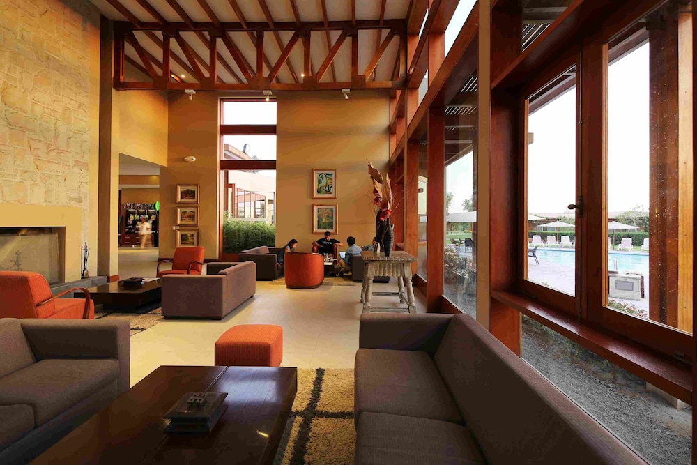 CASA ANDINA STANDARD CHINCHA 51/69