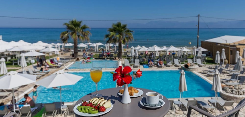 Acharavi Beach Hotel 78/84