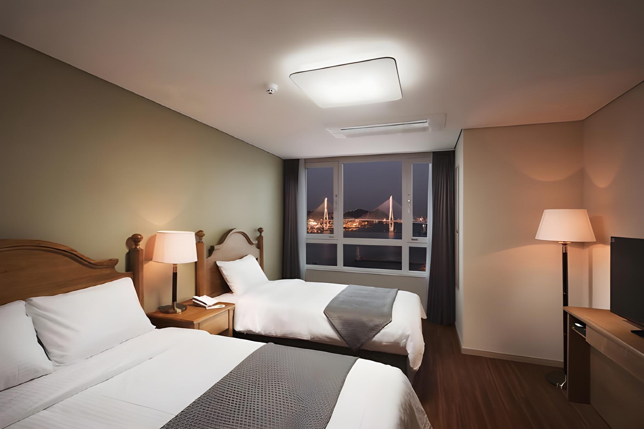 Harbor, Junior Suite
