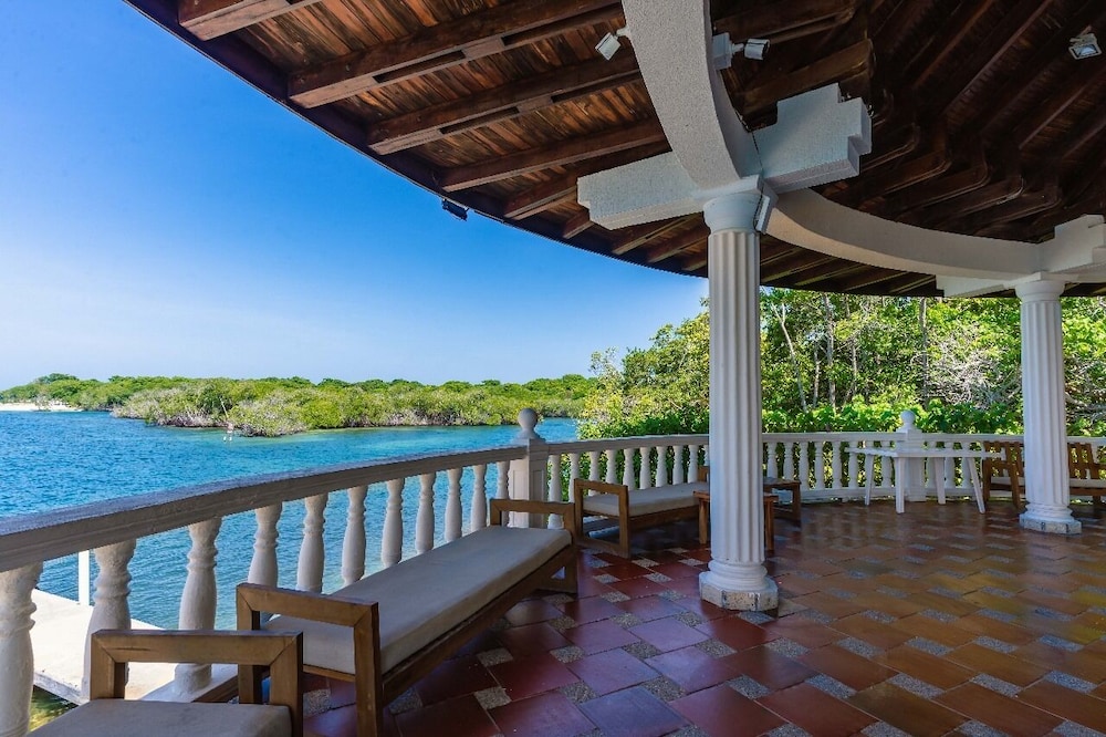 Hotel Cocoliso Island Resort 60/75
