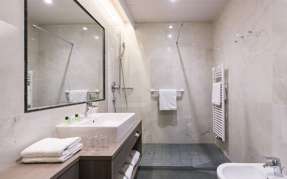 Grunerbaum Hotels 16/69