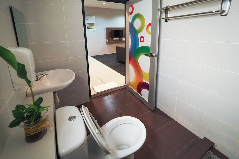 S Boutique Hotel 45/48