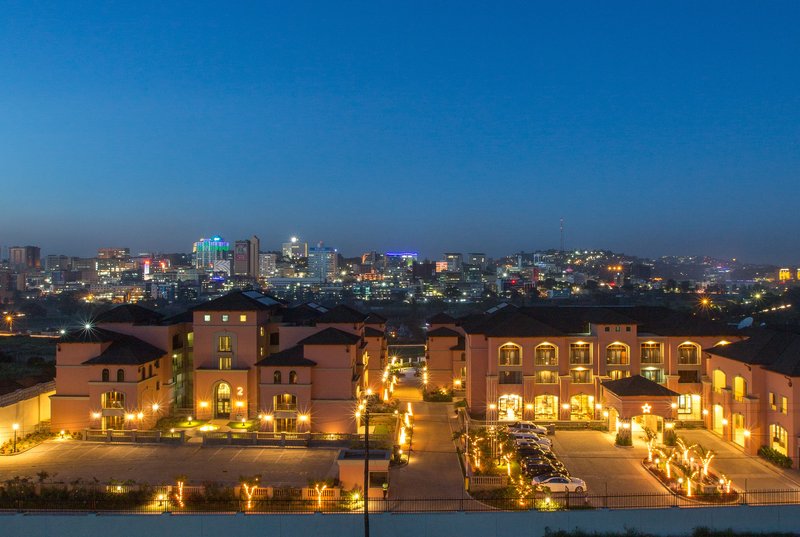 Mestil Hotel And Residences 10/70