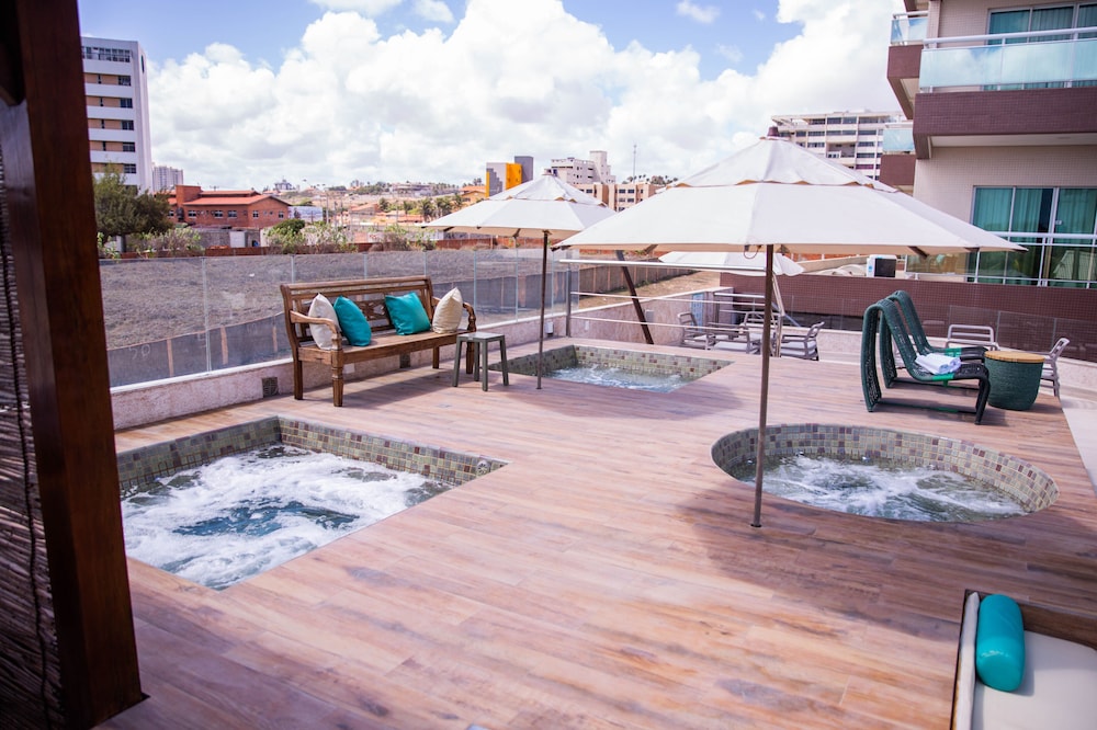 Crocobeach Hotel 40/69