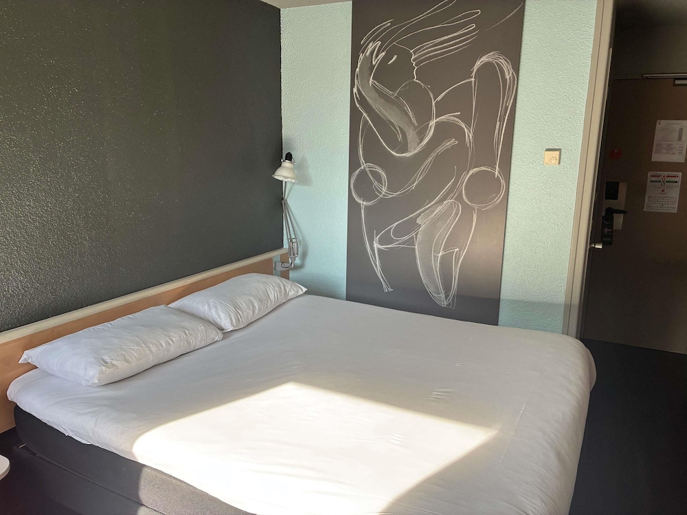 Ibis Lorient 10/50