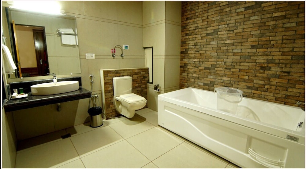 Grand Krisa Resort & Spa 45/50