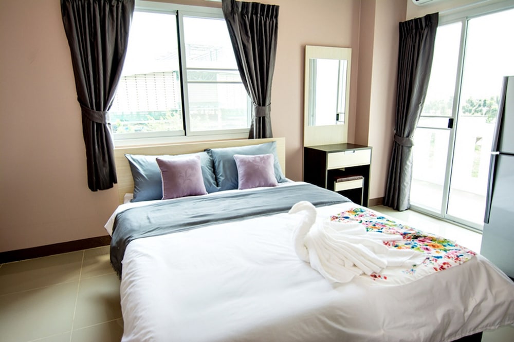 At Ease Residence Suvarnabhumi 29/67