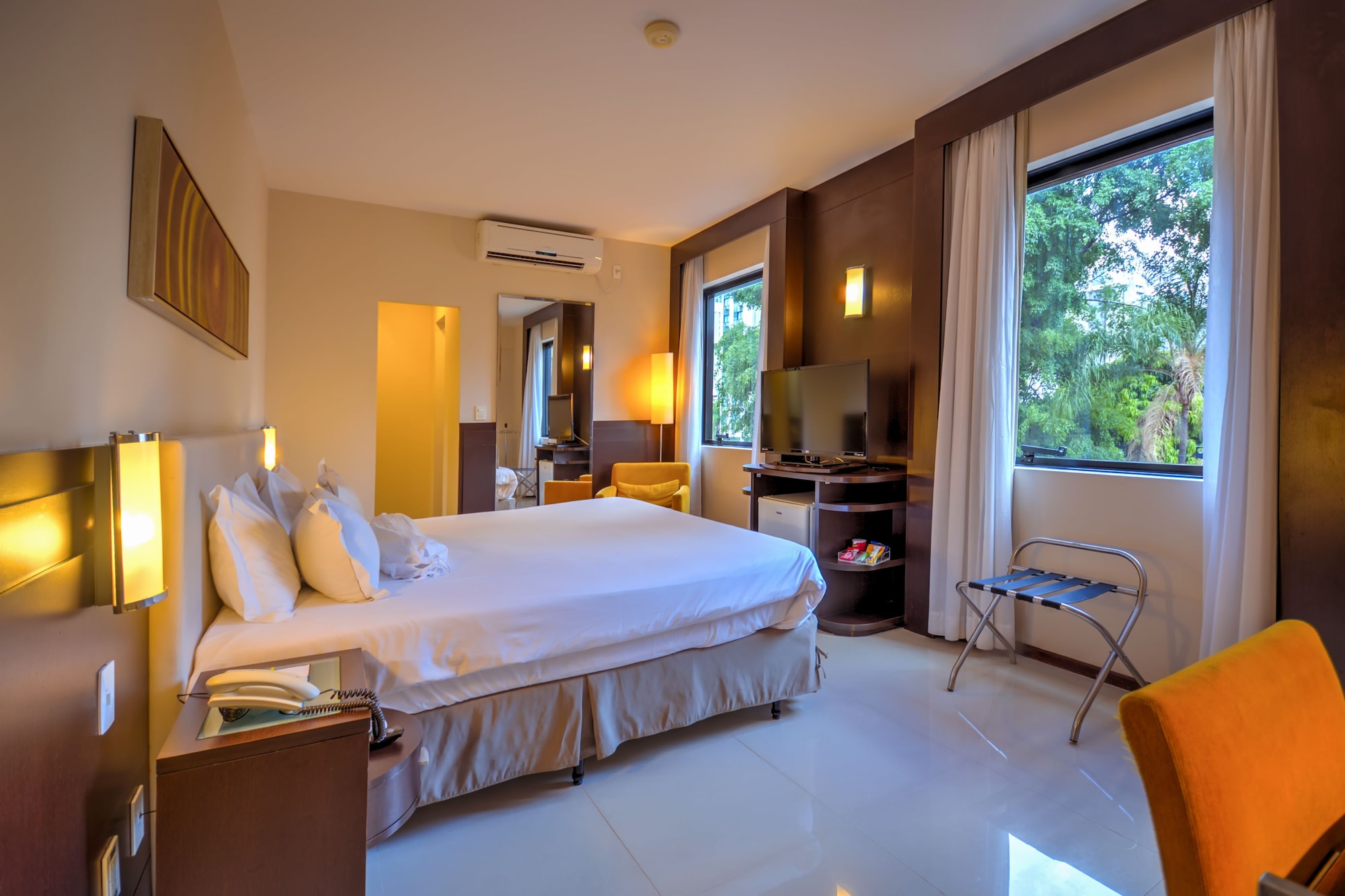 LUXURY, SINGLE, TWIN BEDS