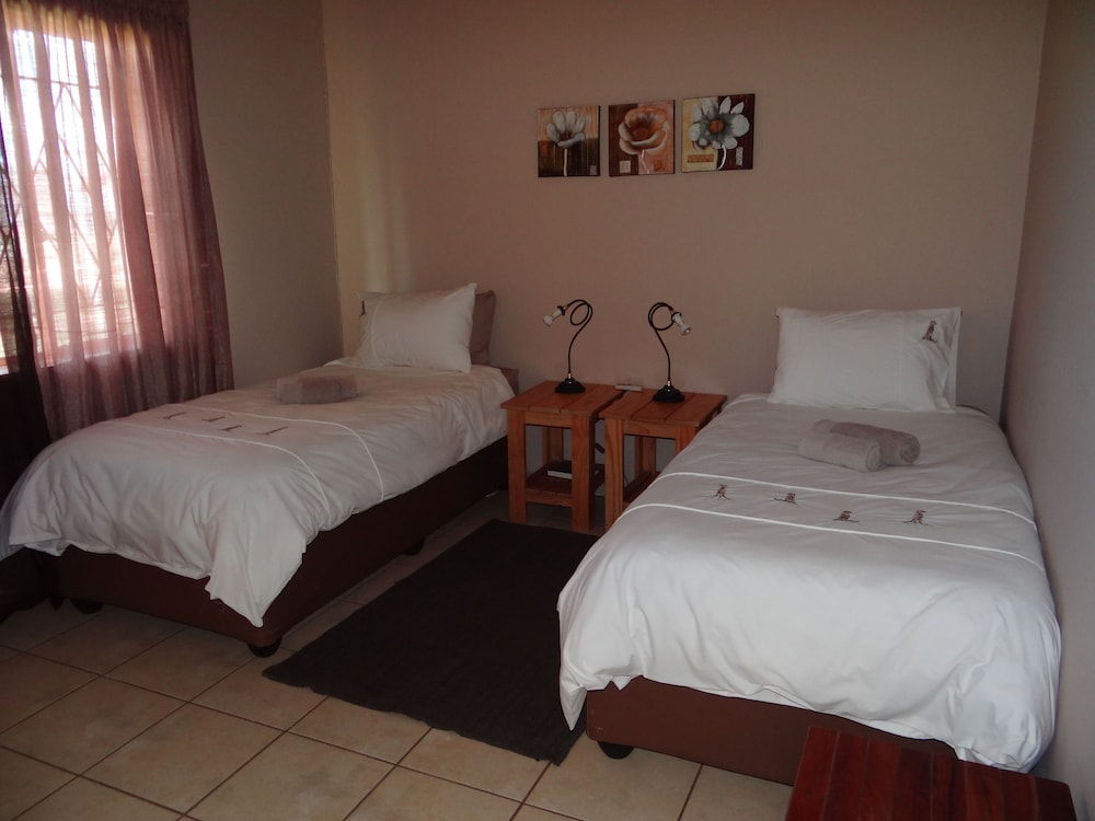 Eden Self Catering Chalets 14/50