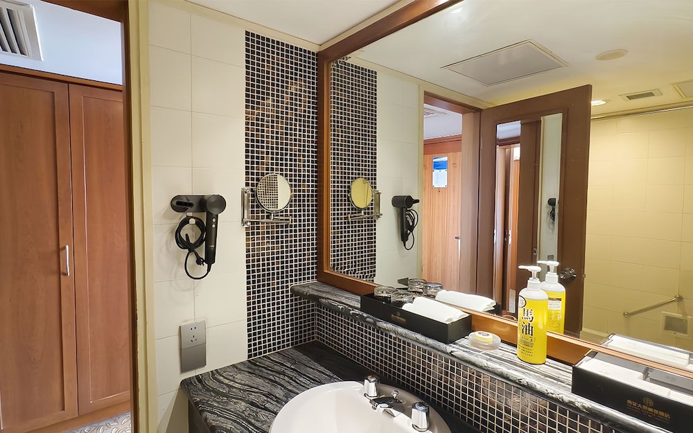 Xi’an Dajing Castle Hotel 49/50