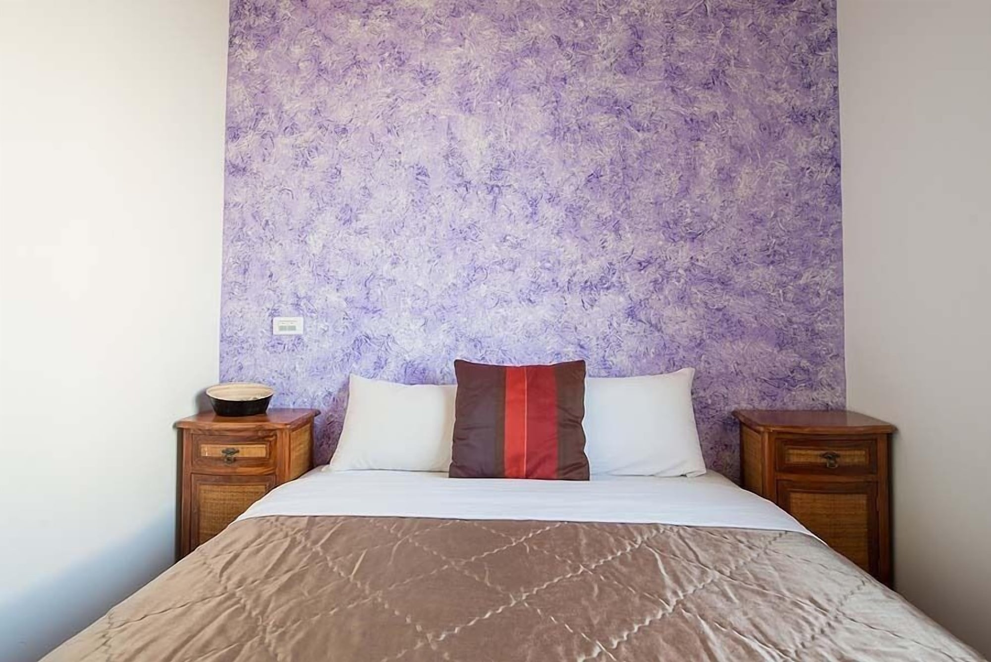 STANDARD, DOUBLE BED