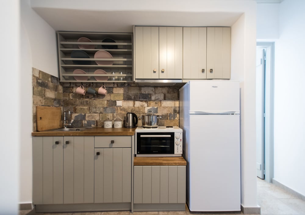 Aletro Cottage Houses 9/47