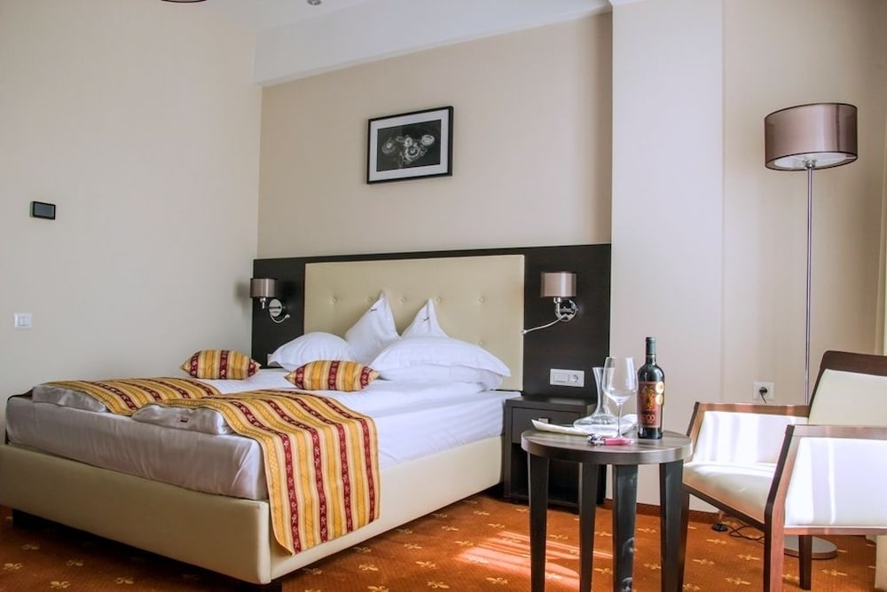Hotel Salis & Medical Spa 11/28