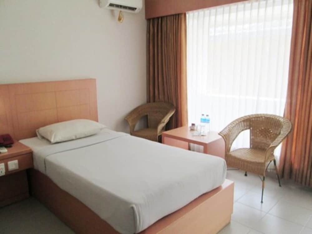 Pelangi Hotel 15/51