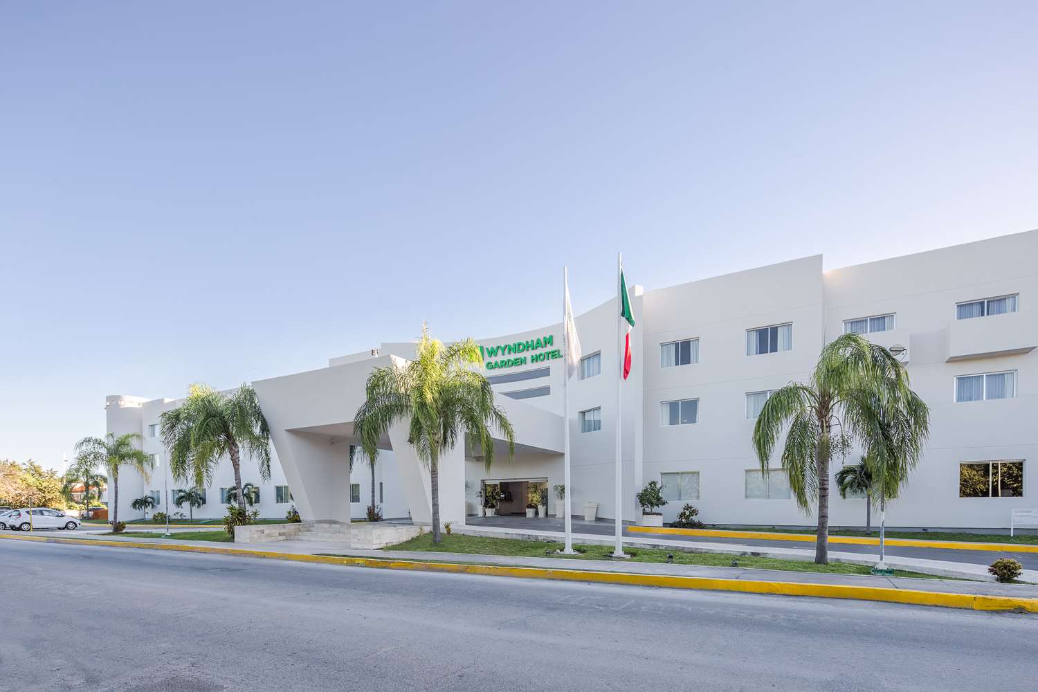 Wyndham Garden Playa Del Carmen 71/77