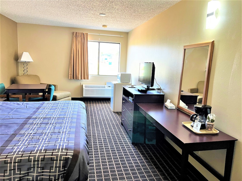 Designer Inn & Suites 31/69