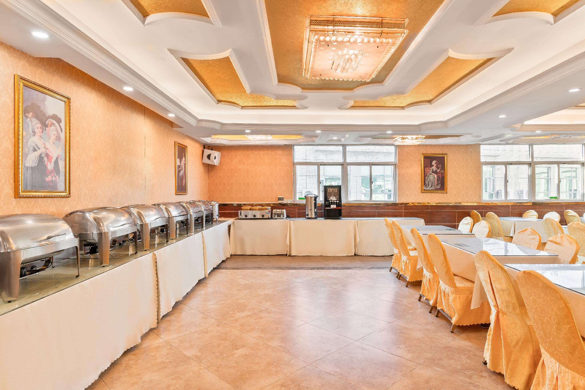 Vienna Hotel (Shenzhen Convention and Exhibition Center, Fuhai Qiaotou) 17/63