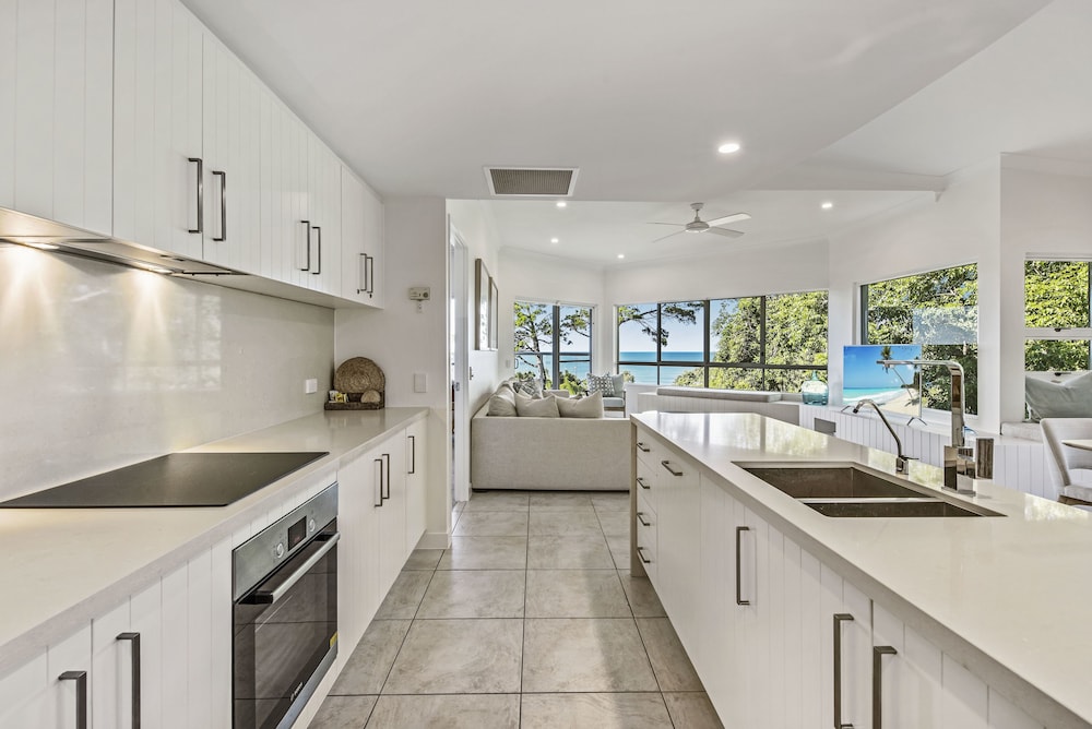 THE LOOKOUT RESORT 46/74