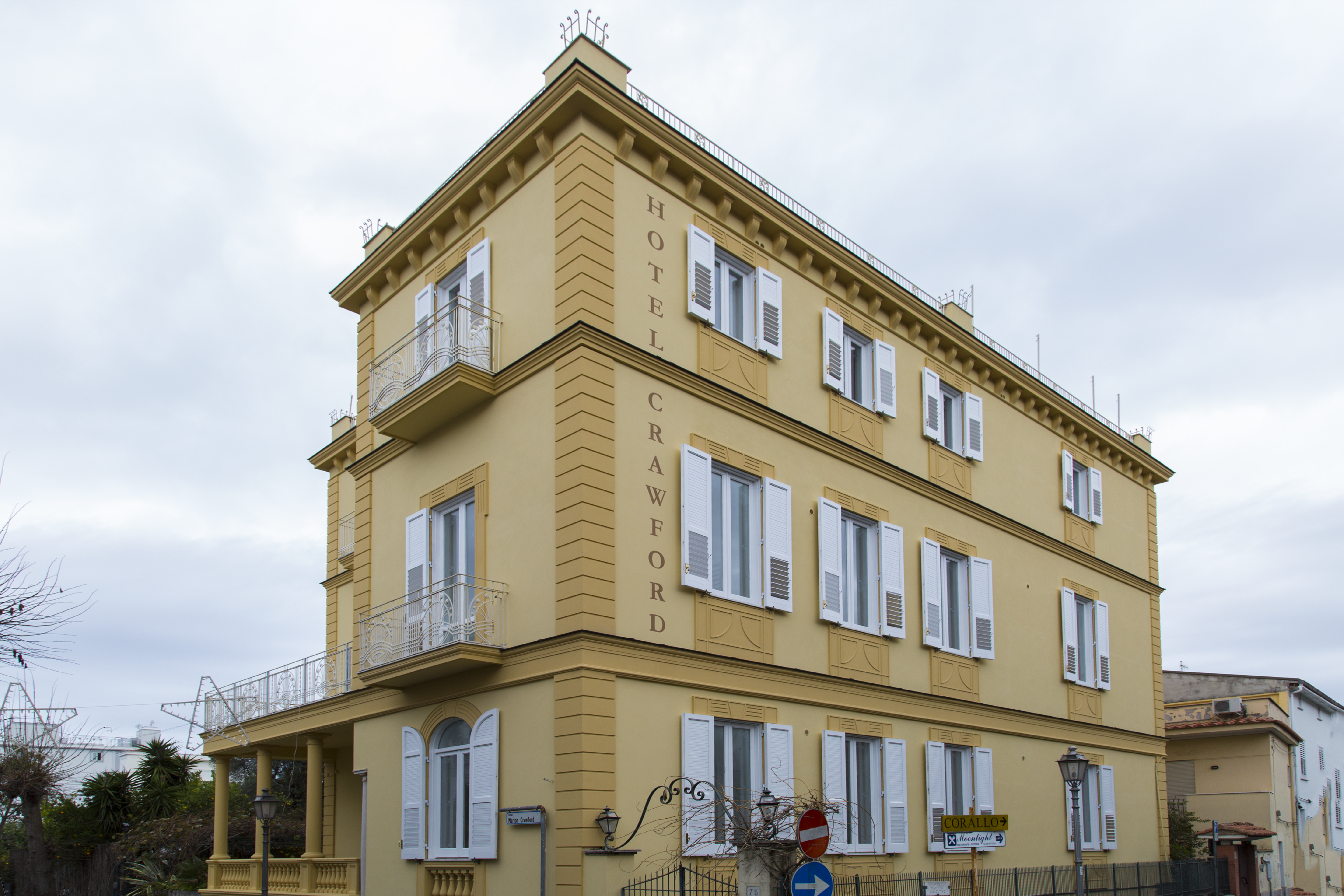Crawford Hotel 1/45