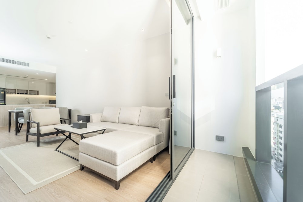GM Estate Hotel and Executive Apartments 18/85