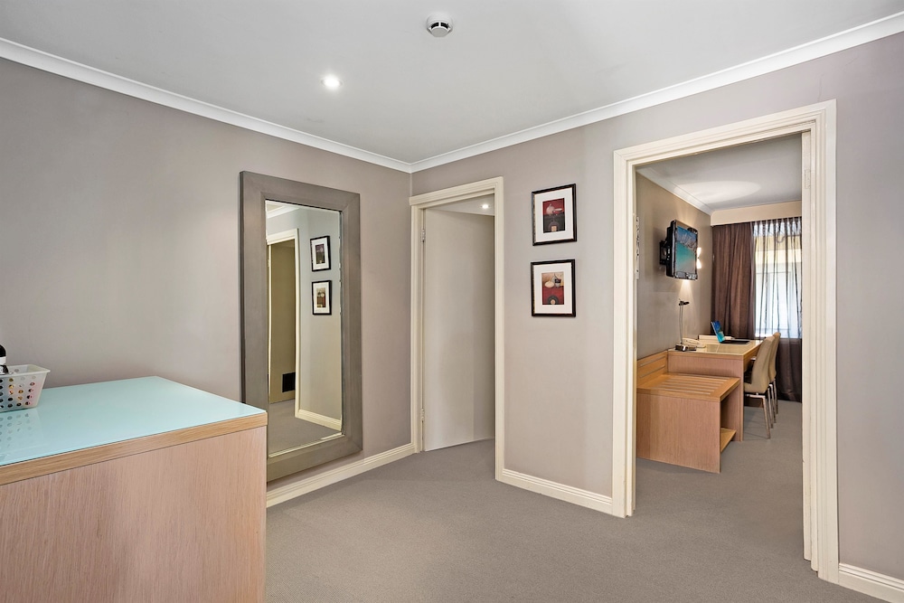 Best Western Sanctuary Inn 5/54