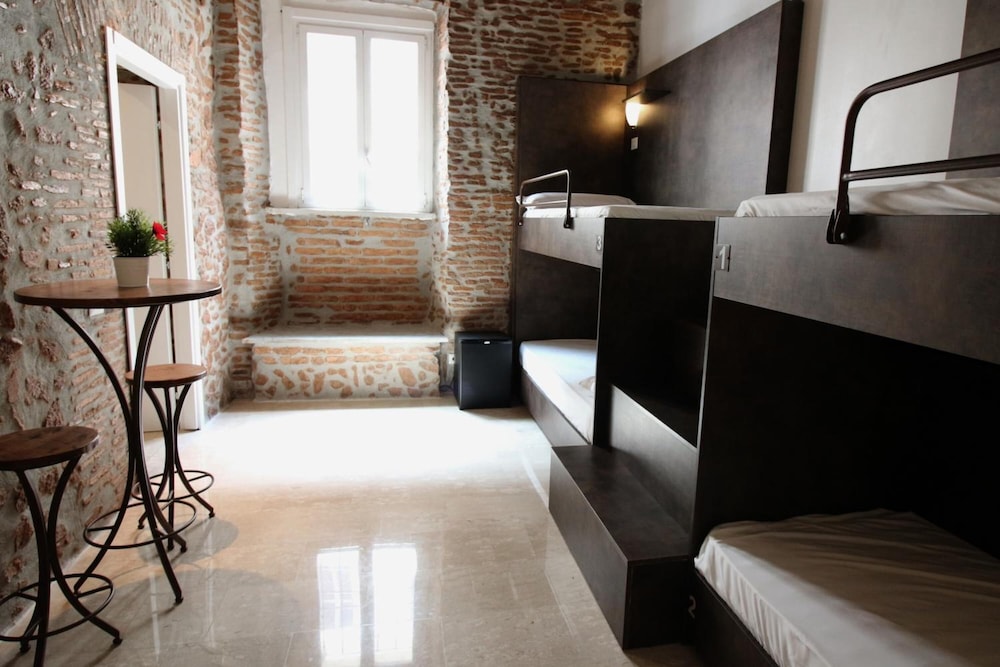 New Generation Hostel Rome Center - Adults Only 12/35