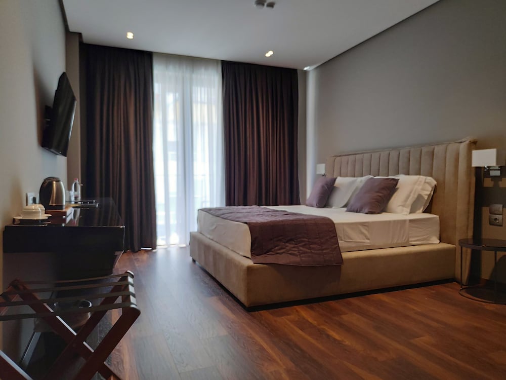 COMFORT, DOUBLE BED, BALCONY